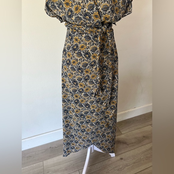 MISA Los Angeles Carolina Dress Floral Short Flutter Sleeve True Wrap Midi Dress - Picture 7 of 12